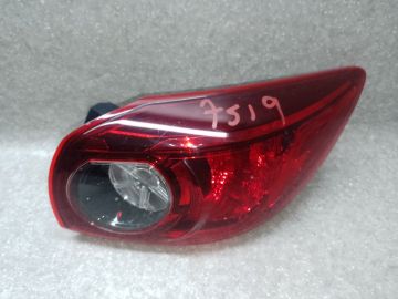 Ліхтар зовнішній прав. MAZDA 3 BM 13-19