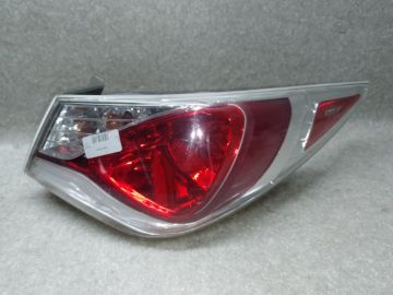 Ліхтар зовнішній прав. HYUNDAI SONATA YF 10-14
