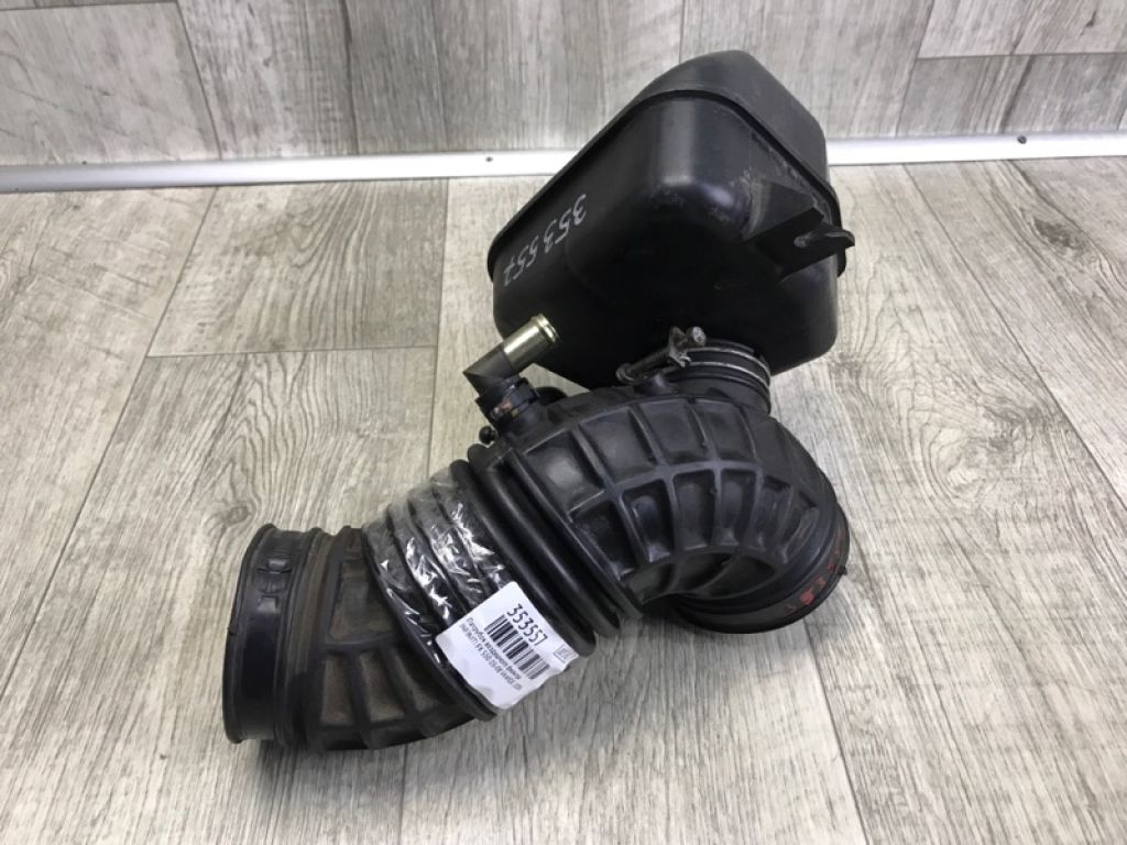 16576-CL70A | Патрубок воздушного фильтра INFINITI FX S50 03-08 - Фото 2