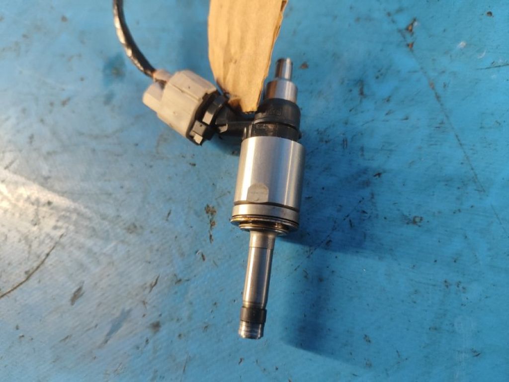 CP9Z-9F593-B | Форсунка топливная FORD FOCUS 10-18 - Фото 2