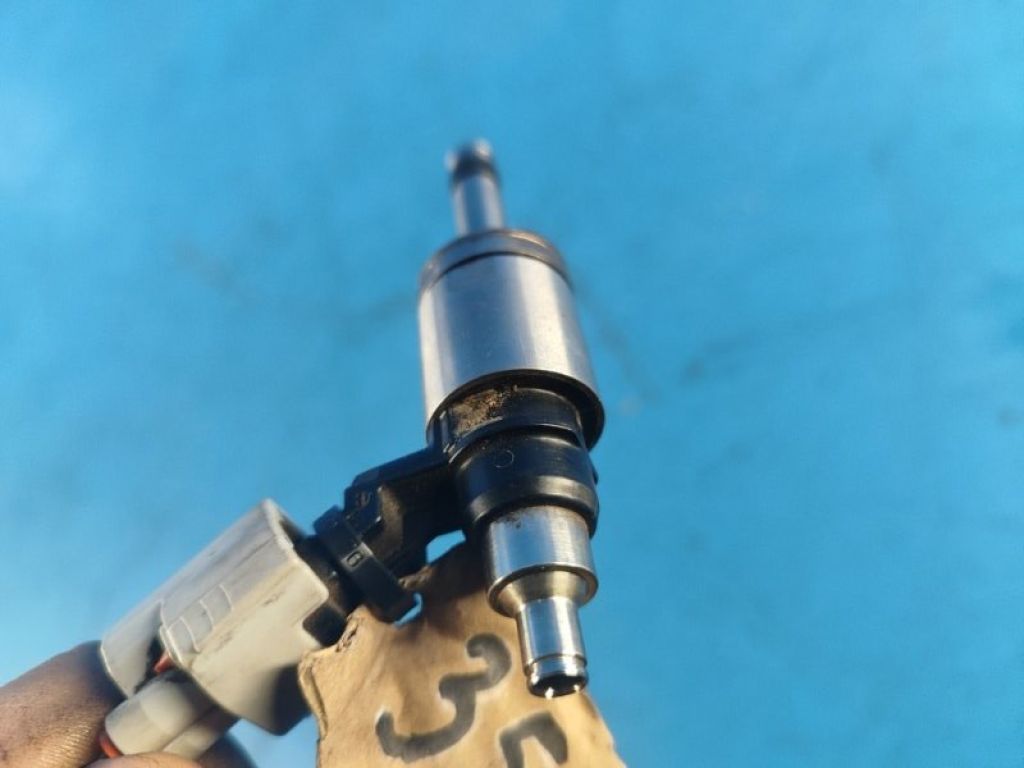 CP9Z-9F593-B | Форсунка топливная FORD FOCUS 10-18 - Фото 5