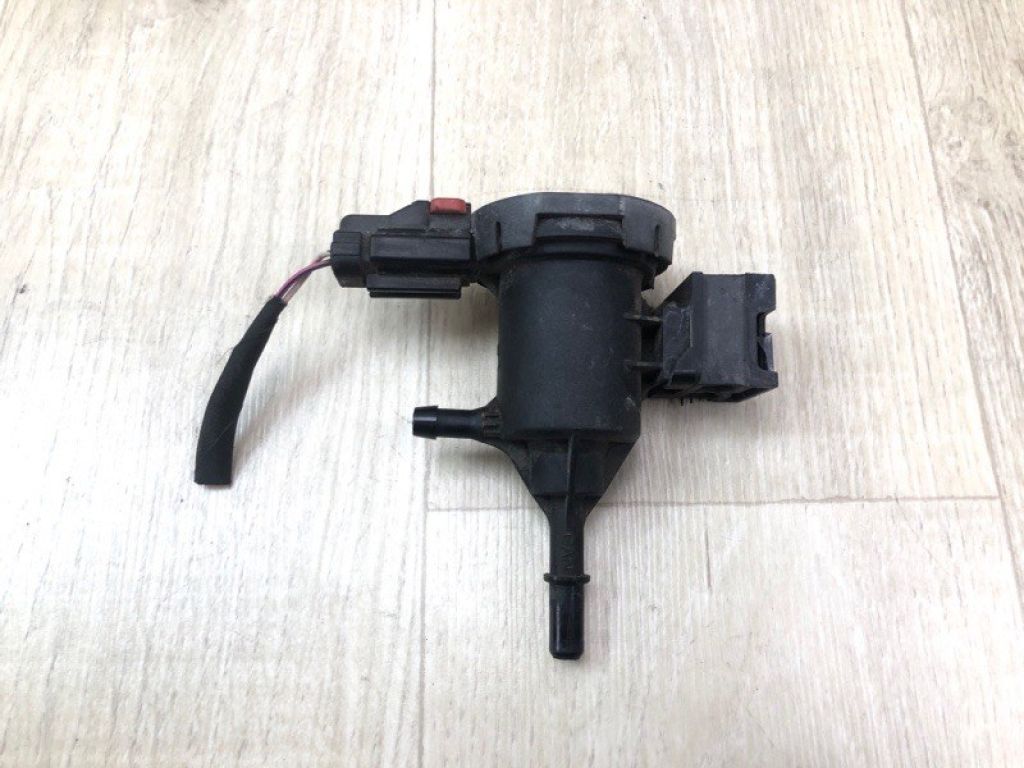 A 000 476 06 00 | Клапан вентиляції паливного бака MERCEDES GL-CLASS X166 12-16 - Фото 2