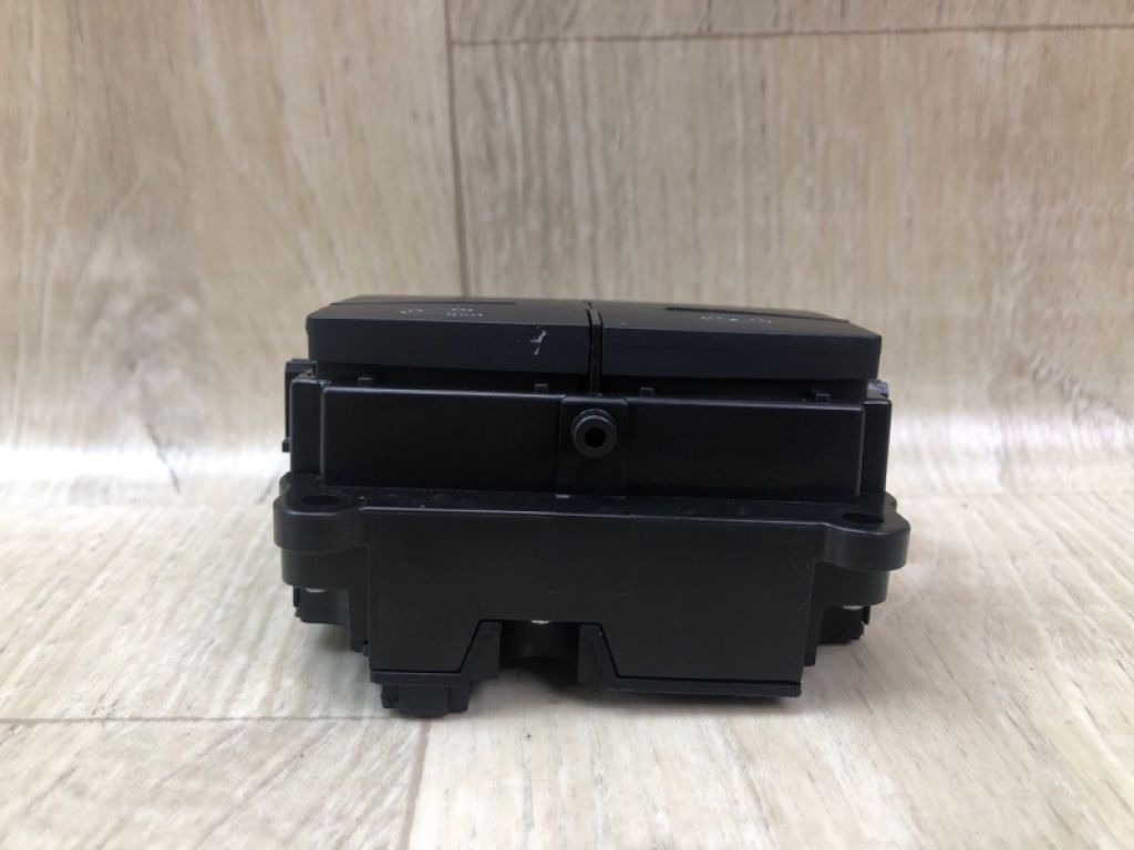 A 166 905 15 51 | Кнопка режима подвески MERCEDES GL-CLASS X166 12-16 - Фото 4