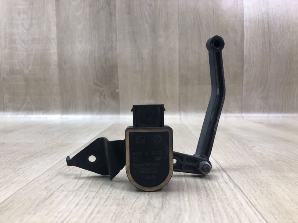 A 004 542 99 18 | Датчик положения кузова передн. прав. MERCEDES GL-CLASS X166 12-16 - Фото 3