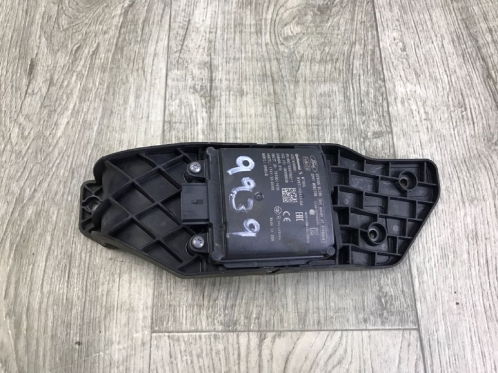 HV6Z-14C689-A | Датчик сліпих зон прав. FORD ESCAPE 12-19