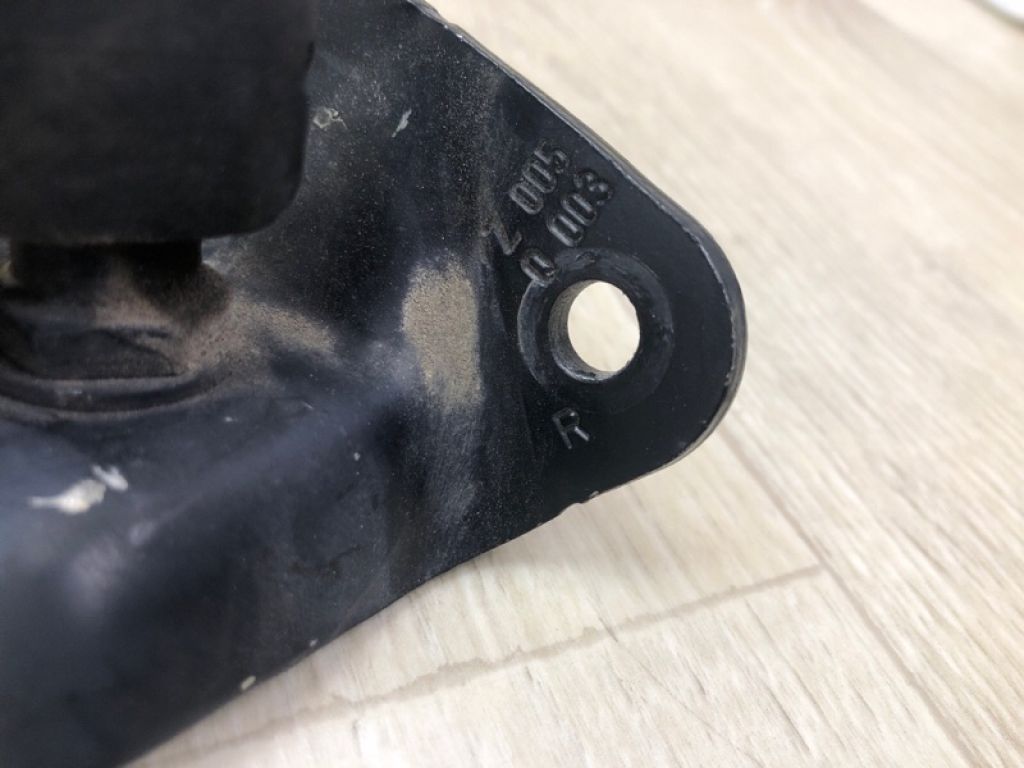 A 166 890 05 30 | Амортизатор крышки багажника прав. MERCEDES GL-CLASS X166 12-16 - Фото 10