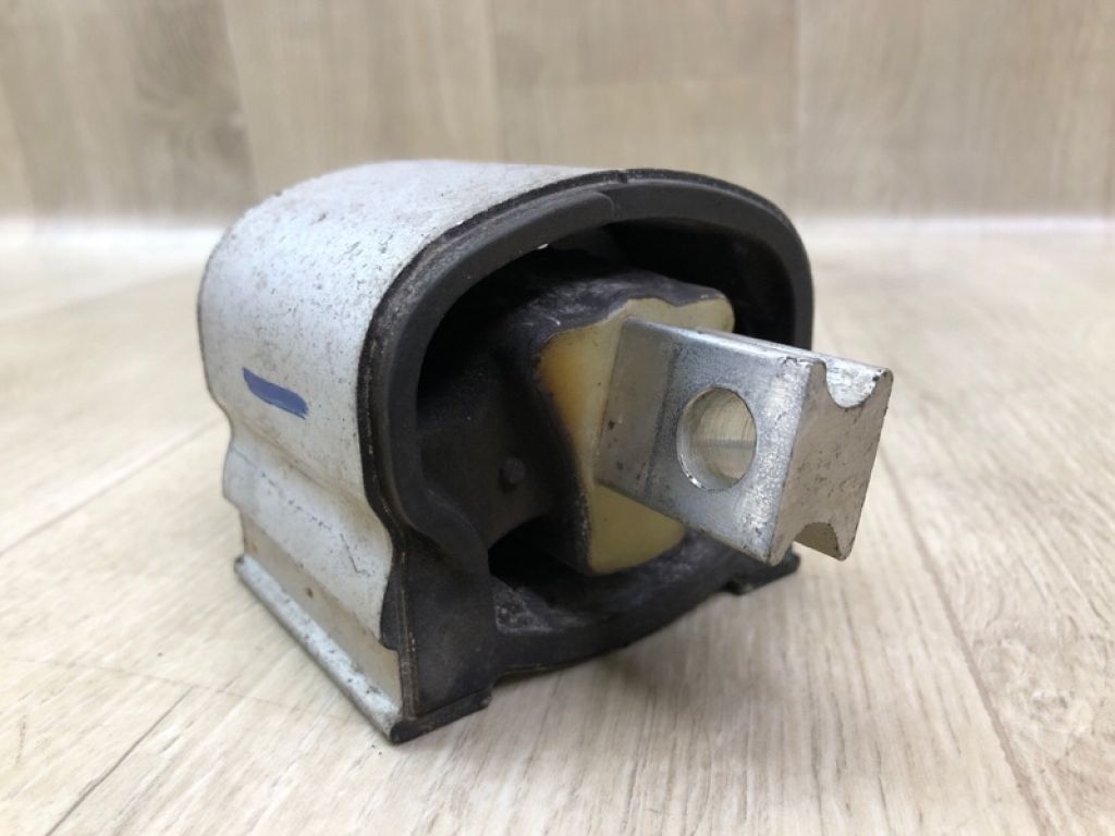 A 205 240 33 00 | Подушка АКПП MERCEDES C-CLASS W205 16-21 - Фото 5