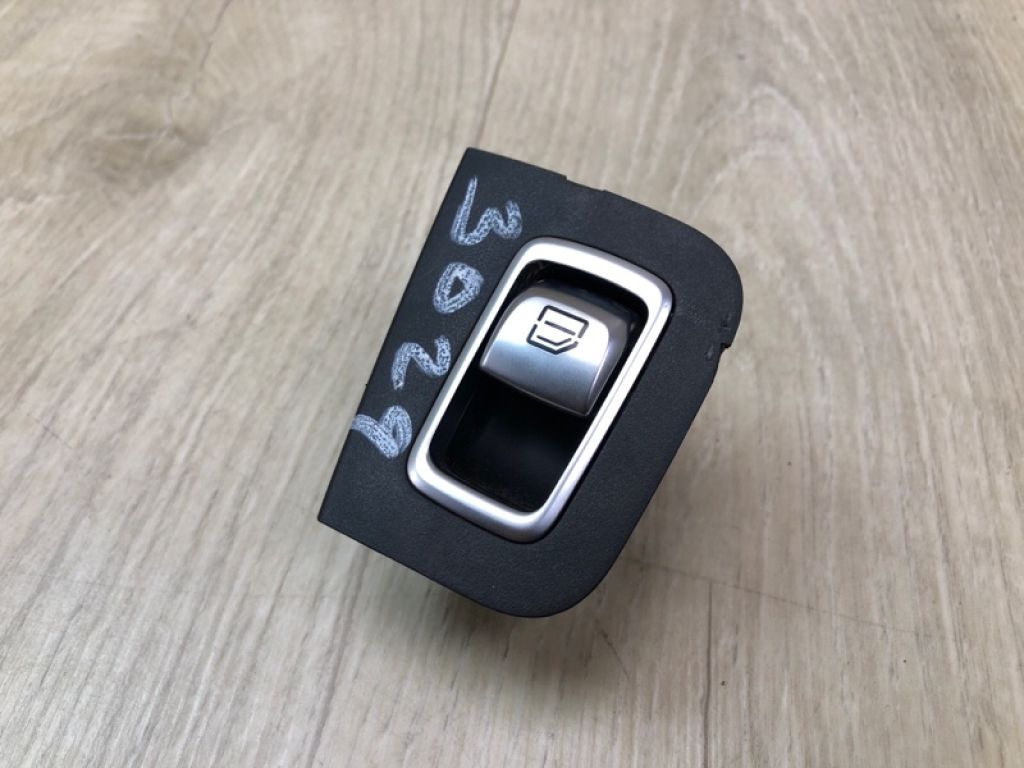 A 205 905 15 13 9051 | Кнопка склопідіймача передн. прав. MERCEDES C-CLASS W205 16-21