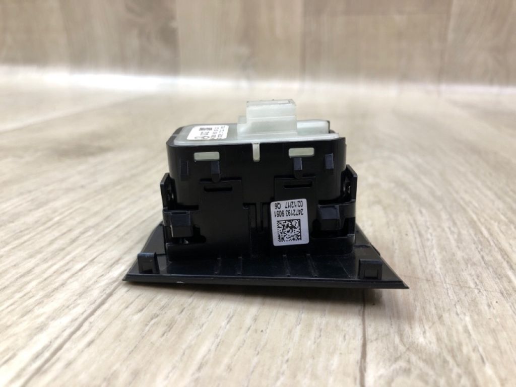 A 205 905 15 13 9051 | Кнопка склопідіймача передн. прав. MERCEDES C-CLASS W205 16-21 - Фото 3