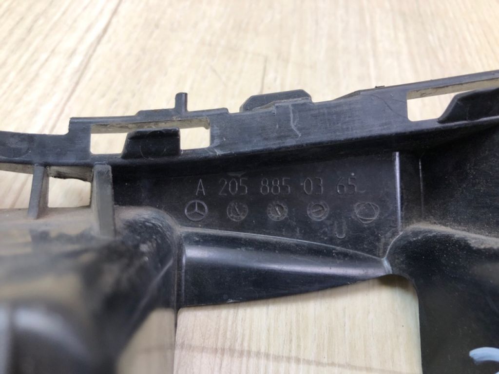 A 205 885 03 65 | Кронштейн заднього бампера лів. MERCEDES C-CLASS W205 16-21 - Фото 6