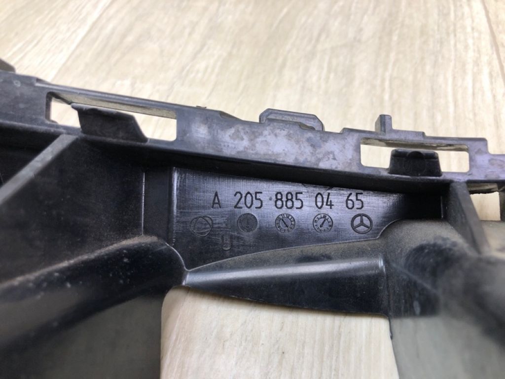 A 205 885 04 65 | Кронштейн заднього бампера прав. MERCEDES C-CLASS W205 16-21 - Фото 6