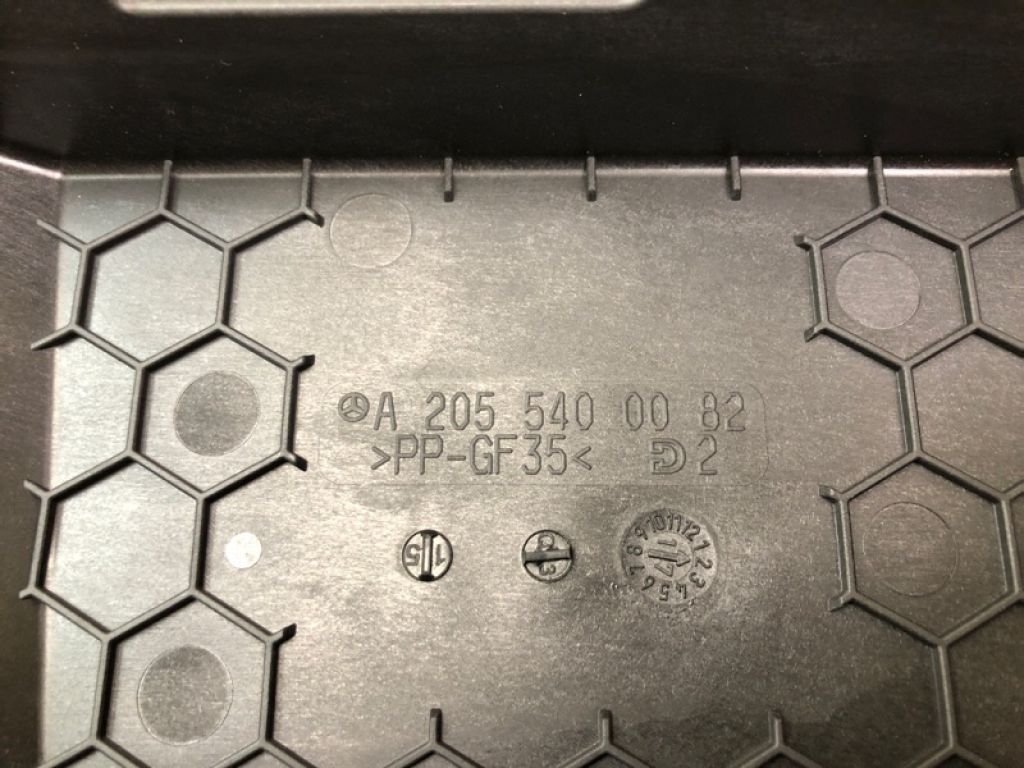 A 222 906 37 01 | Блок запобіжників моторний відсік лів. MERCEDES C-CLASS W205 16-21 - Фото 7