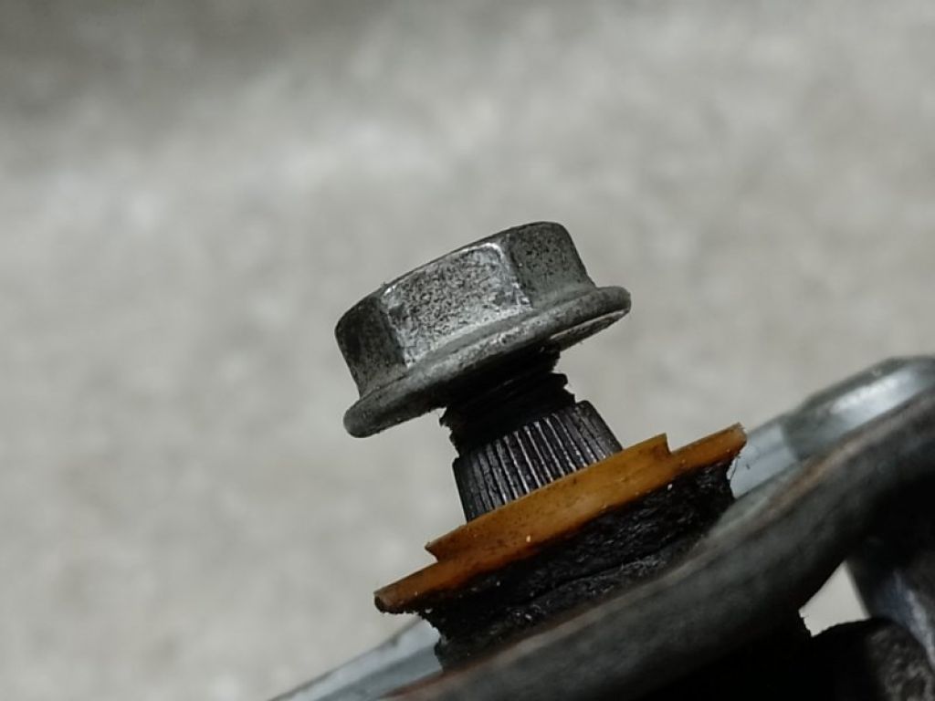 6R1 955 119 A | Моторчик склоочисника передн. VOLKSWAGEN JETTA USA 10-17 - Фото 4