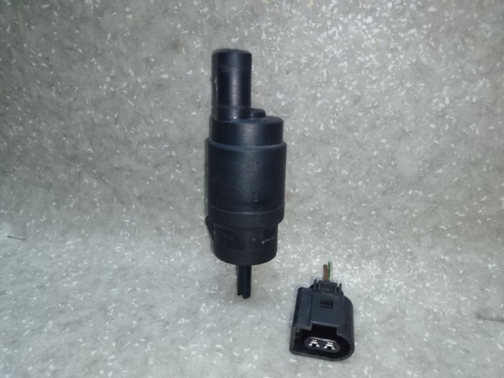 1K5 955 651 | Насос омивача скла передн. VOLKSWAGEN JETTA USA 10-17