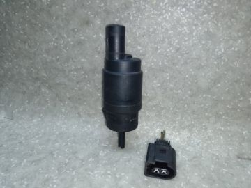 Насос омивача скла передн. VOLKSWAGEN JETTA USA 10-17