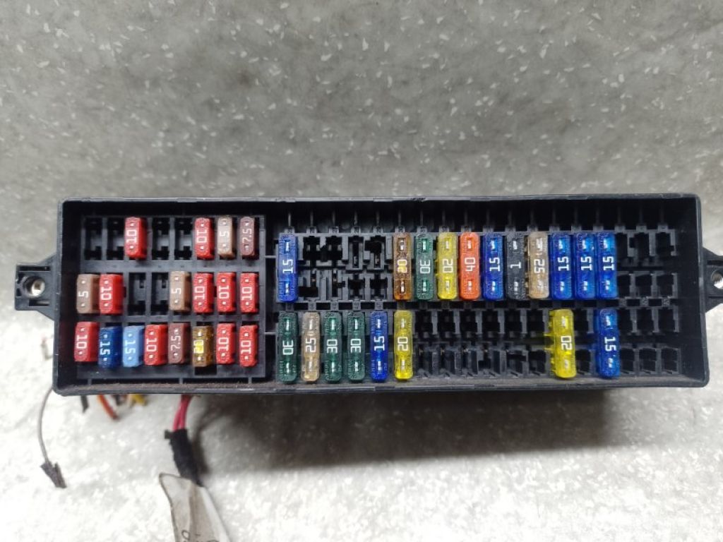 000 937 615 | Блок запобіжників моторний відсік VOLKSWAGEN JETTA USA 10-17 - Фото 7