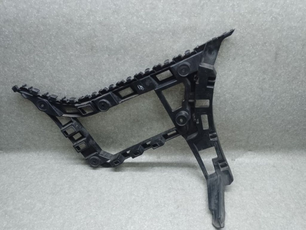 5C6 807 393 | Кронштейн заднього бампера лів. VOLKSWAGEN JETTA USA 10-17