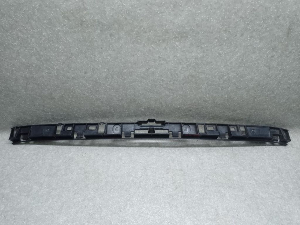 5C6 807 863 | Кронштейн заднього бампера VOLKSWAGEN JETTA USA 10-17