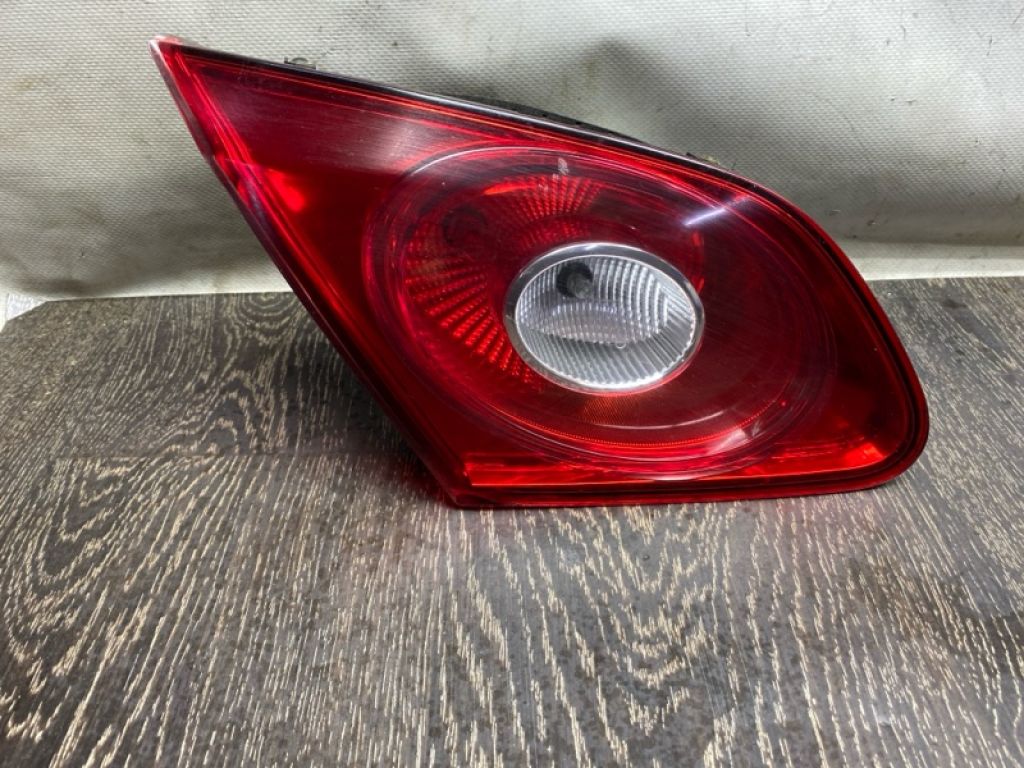 3C8 945 093 F | Ліхтар внутрішній задн. лів. VOLKSWAGEN PASSAT CC 08-12