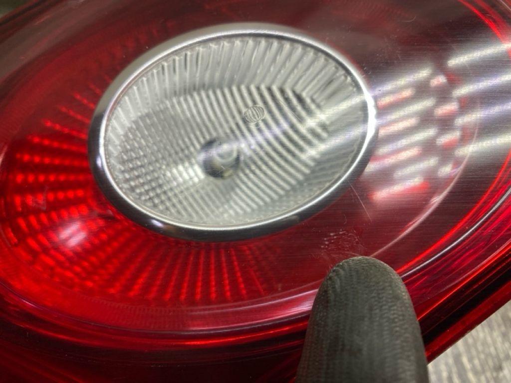 3C8 945 093 F | Ліхтар внутрішній задн. лів. VOLKSWAGEN PASSAT CC 08-12 - Фото 3