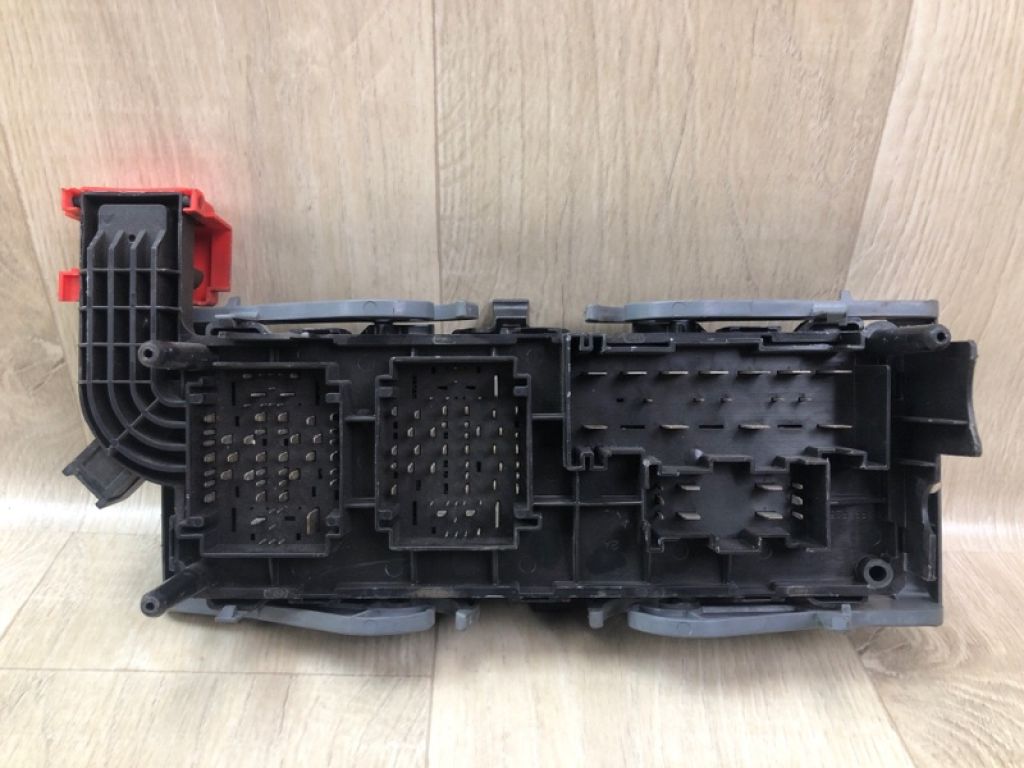 68143317AA | Блок запобіжників моторний відсік DODGE JOURNEY 08-20 - Фото 5