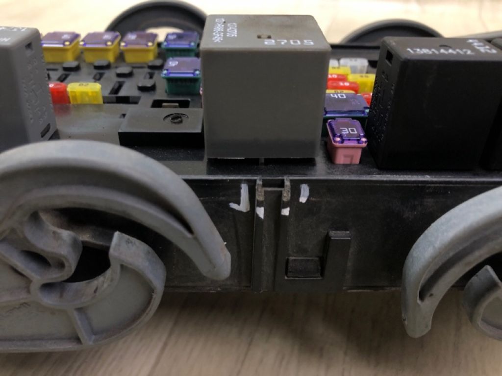 68143317AA | Блок запобіжників моторний відсік DODGE JOURNEY 08-20 - Фото 8