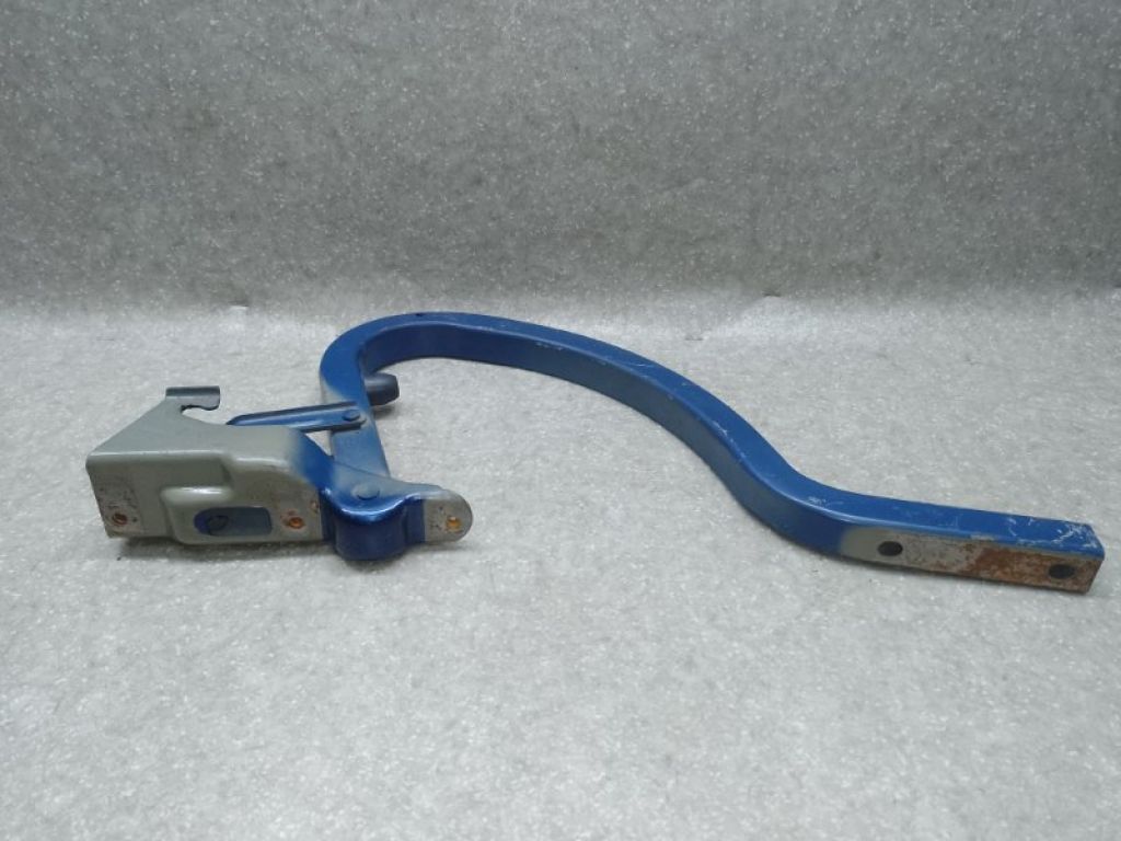 79210-3Y002 | Петля кришки багажника лів. HYUNDAI ELANTRA MD 10-15 - Фото 3