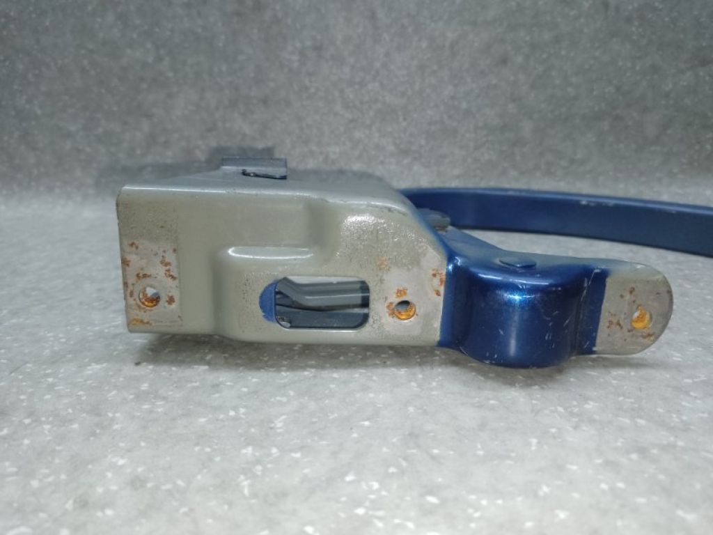 79210-3Y002 | Петля кришки багажника лів. HYUNDAI ELANTRA MD 10-15 - Фото 4