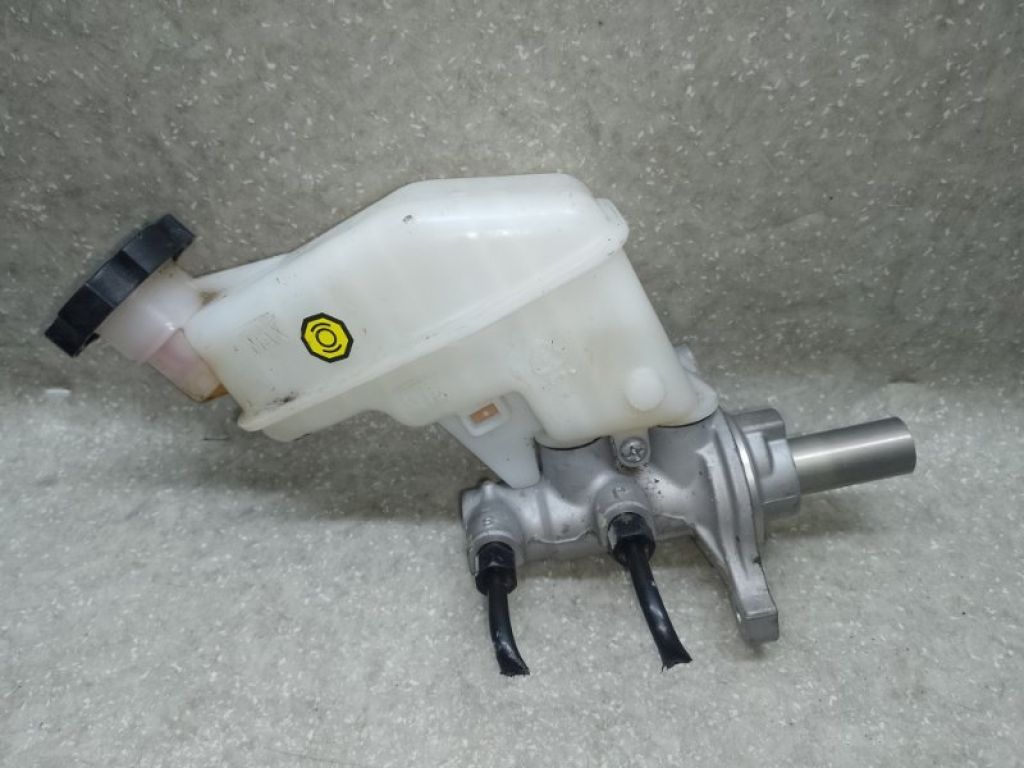 58510-3Y400 | Головний гальмівний циліндр HYUNDAI ELANTRA MD 10-15