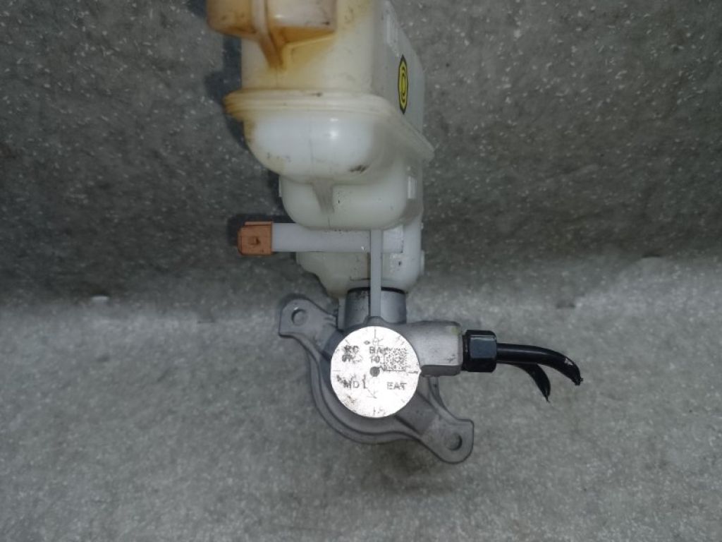 58510-3Y400 | Головний гальмівний циліндр HYUNDAI ELANTRA MD 10-15 - Фото 4