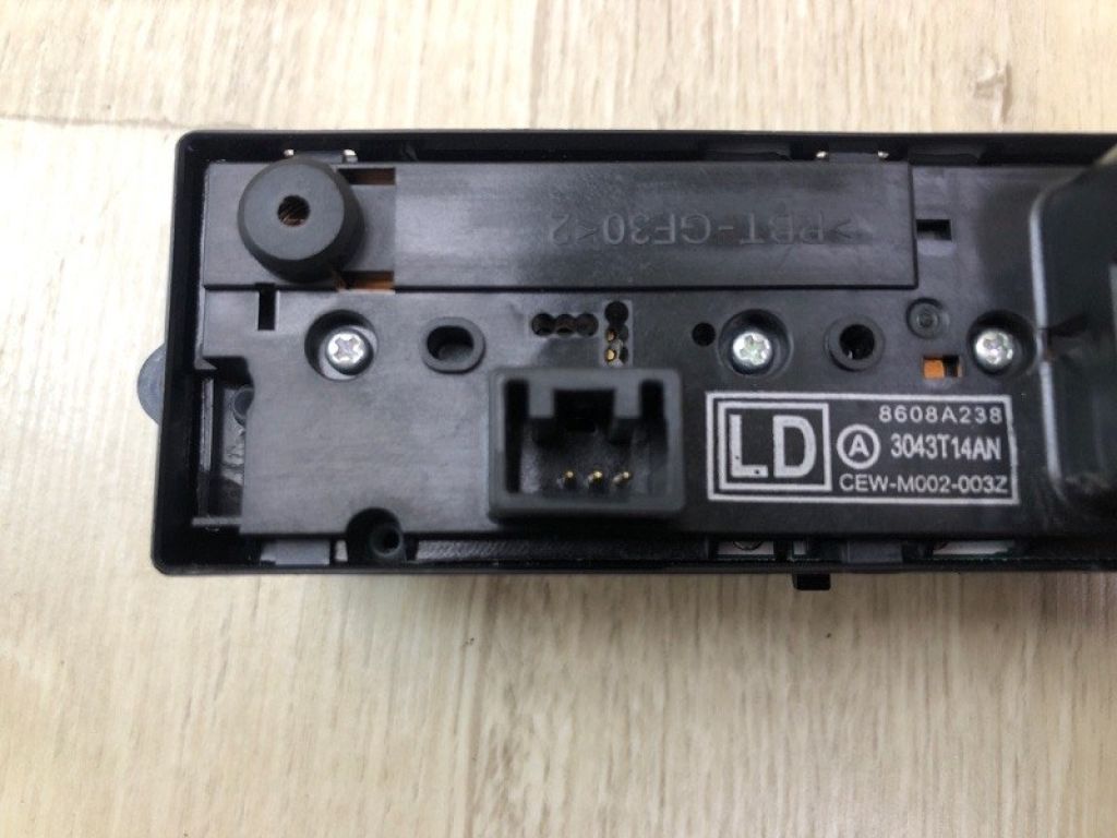 8608A238 | Блок керування склопідіймачами MITSUBISHI OUTLANDER GF 12- - Фото 6