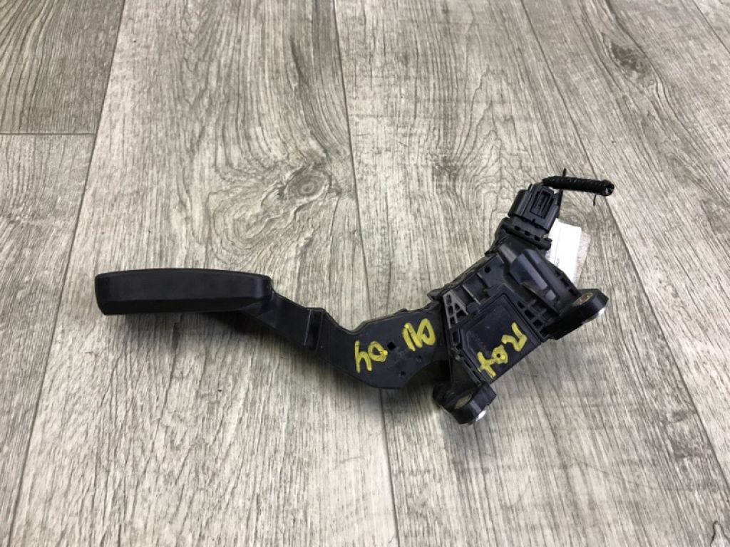 17800-T1W-A01 | Педаль газу ACURA RDX 12-19 - Фото 2