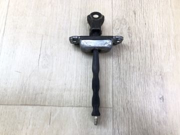 Обмежувач дверей передн. прав. HYUNDAI ACCENT RB 10-