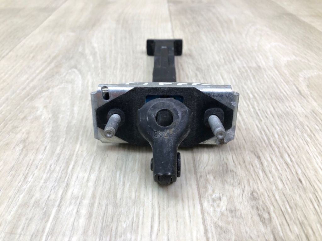 CP9Z-5823500-A | Обмежувач дверей передн. прав. FORD FOCUS 10-18 - Фото 3