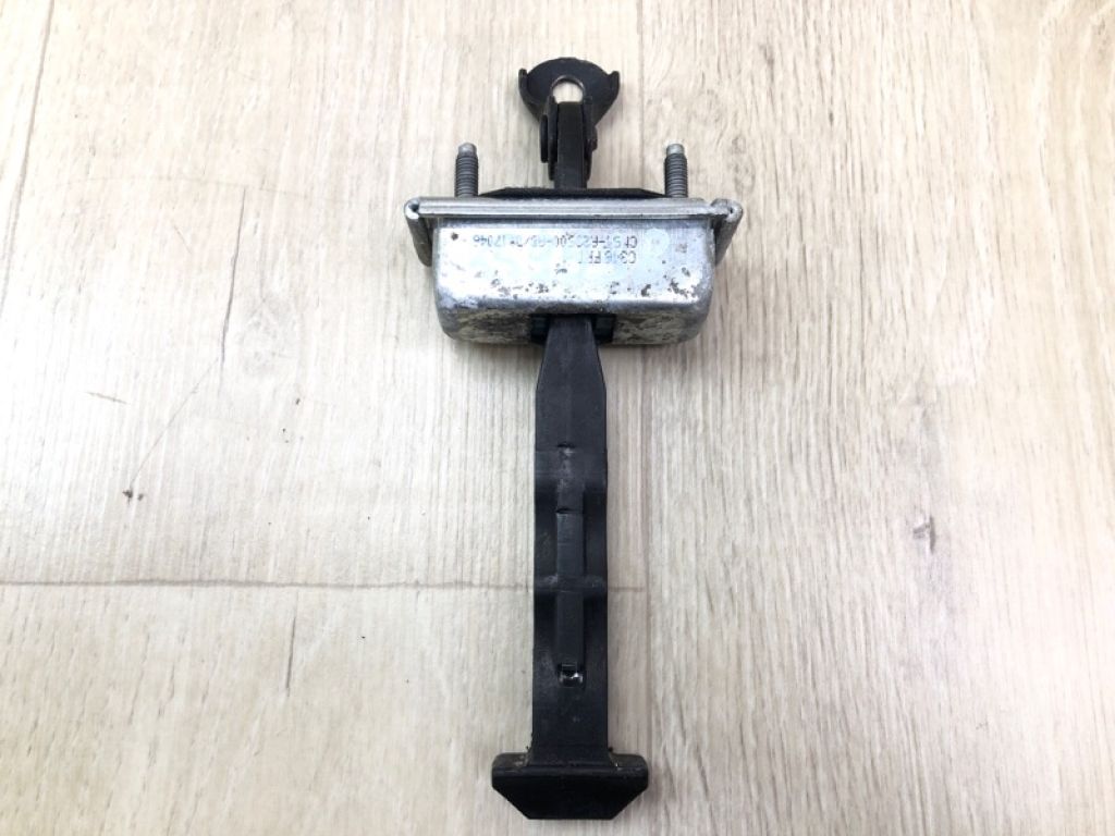 CP9Z-5823500-A | Обмежувач дверей передн. лів. FORD FOCUS 10-18