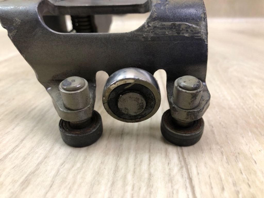 68390-08040 | Ролик зсувних дверей середній задн. лів. TOYOTA SIENNA 11-16 - Фото 6