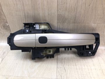 Ручка двері зовнішня передн. прав. FORD FOCUS 10-18