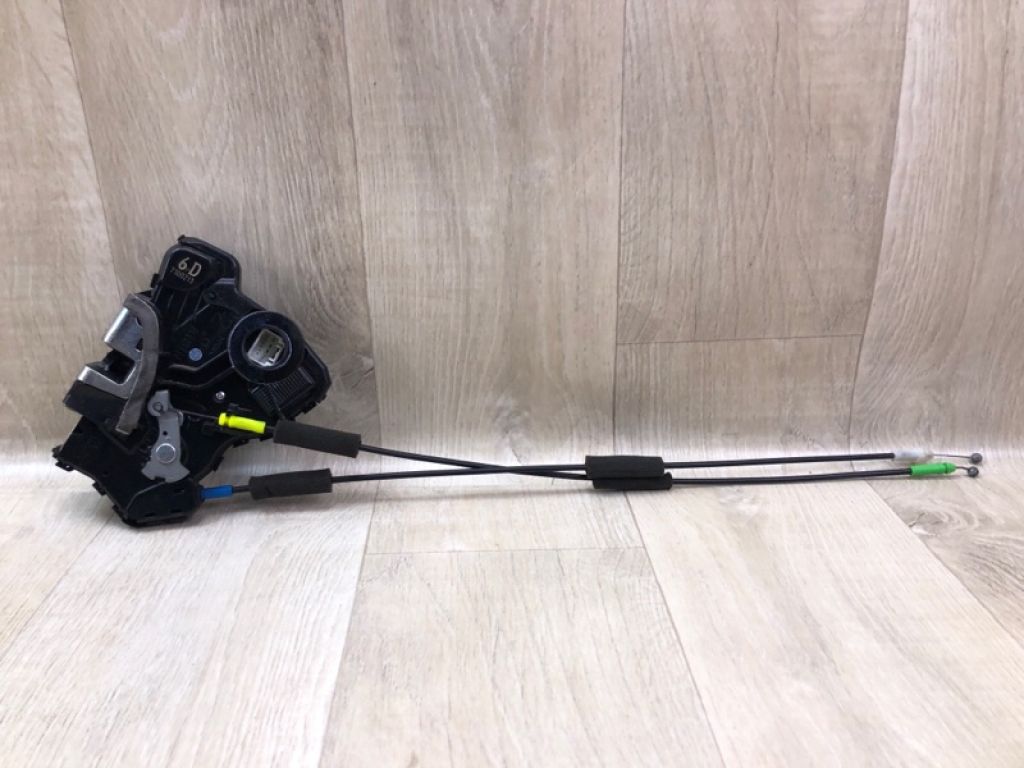 69040-42250 | Замок двері передн. лів. TOYOTA CAMRY 40 06-11