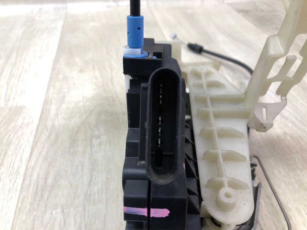 FR3Z-63264A27-B | Замок двери передн. лев. FORD MUSTANG 15- - Фото 7