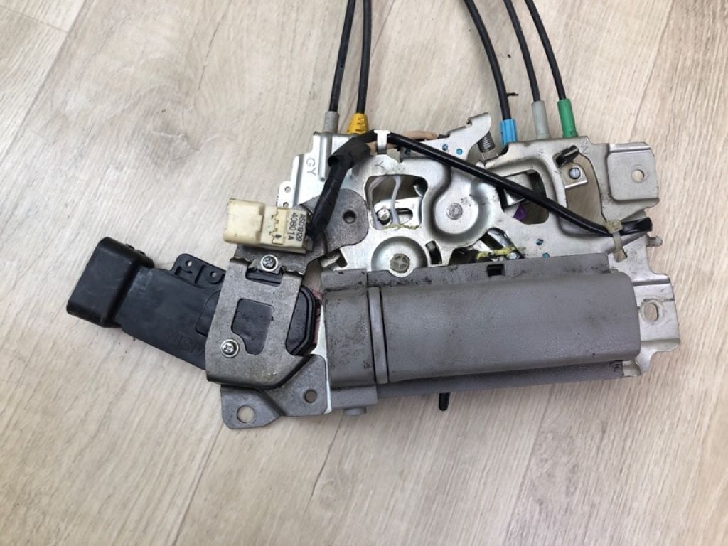 69300-08020 | Замок двери боковой задн. лев. TOYOTA SIENNA 11-16 - Фото 2