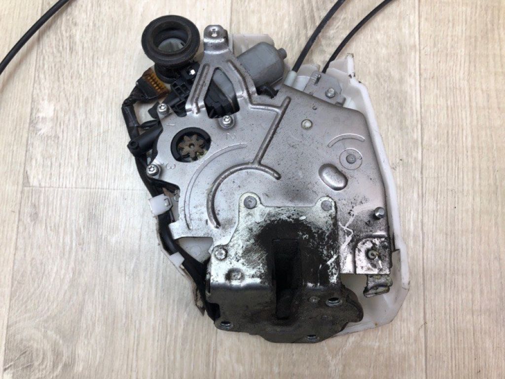 69200-08020 | Замок двері бічної задн. прав. TOYOTA SIENNA 11-16 - Фото 4