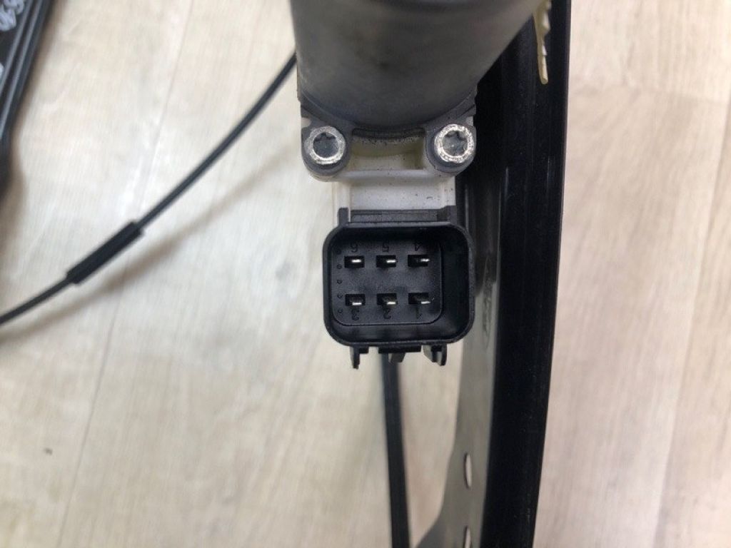 BM5Z-5423201-B | Склопідйомник передн. лів. FORD FOCUS 10-18 - Фото 4