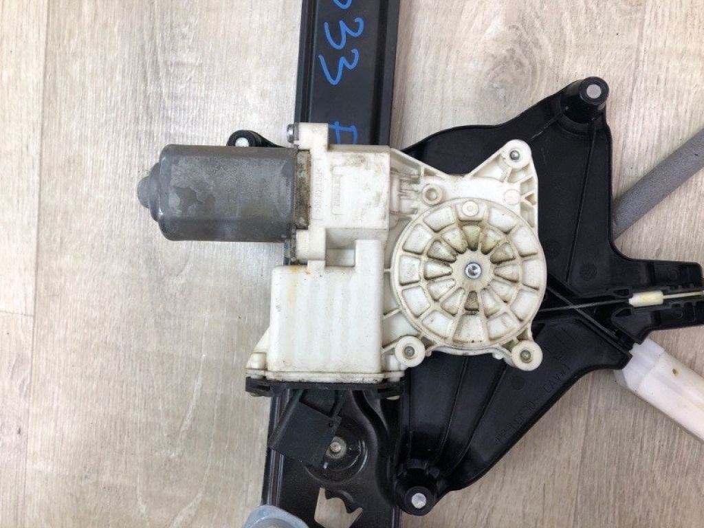 FR3Z-7623209-A | Склопідйомник передн. лів. FORD MUSTANG 15- - Фото 3