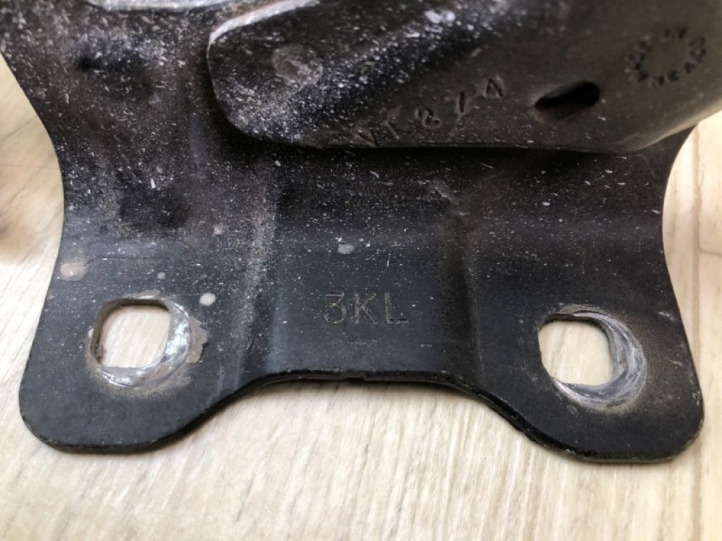 65401-3KA1A | Петля капоту лів. NISSAN PATHFINDER R52 12-21 - Фото 6