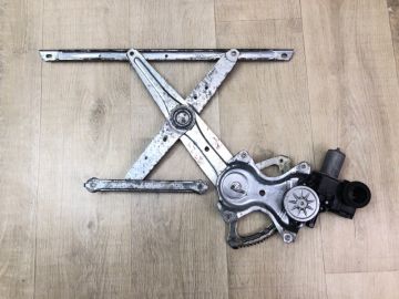 Склопідйомник задн. лів. TOYOTA SIENNA 11-16