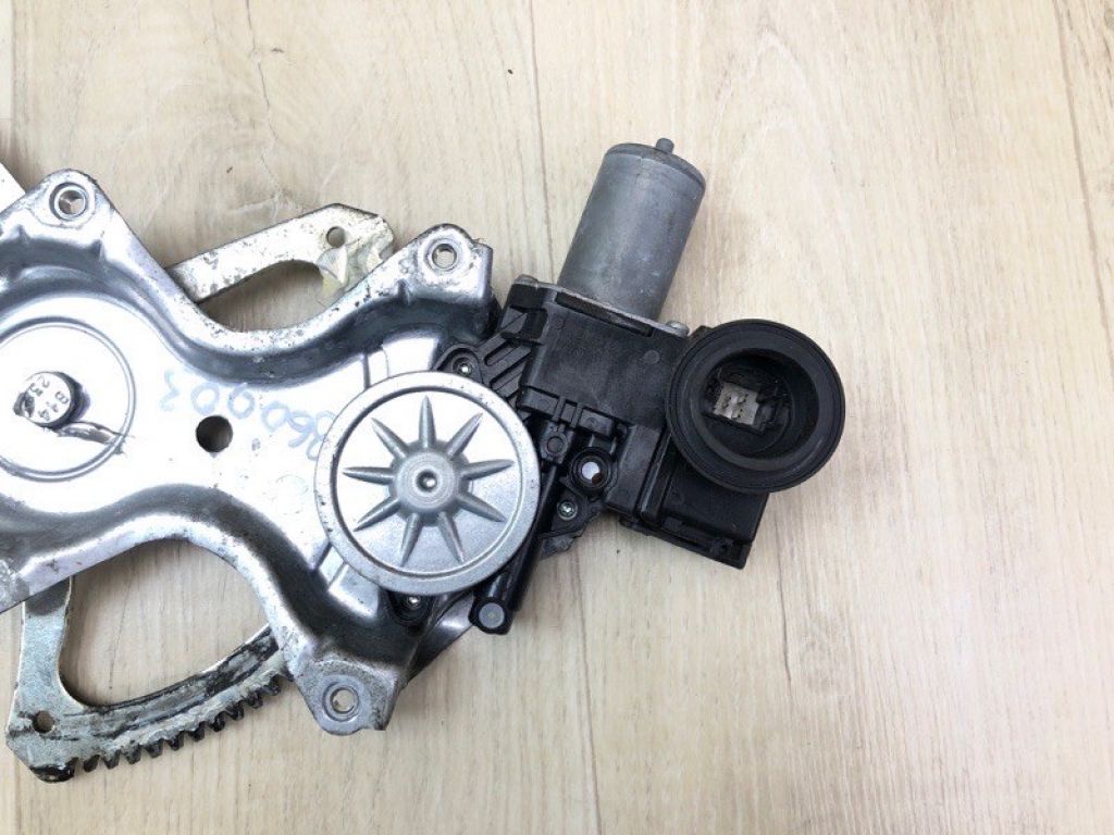 69804-08020 | Склопідйомник задн. лів. TOYOTA SIENNA 11-16 - Фото 3