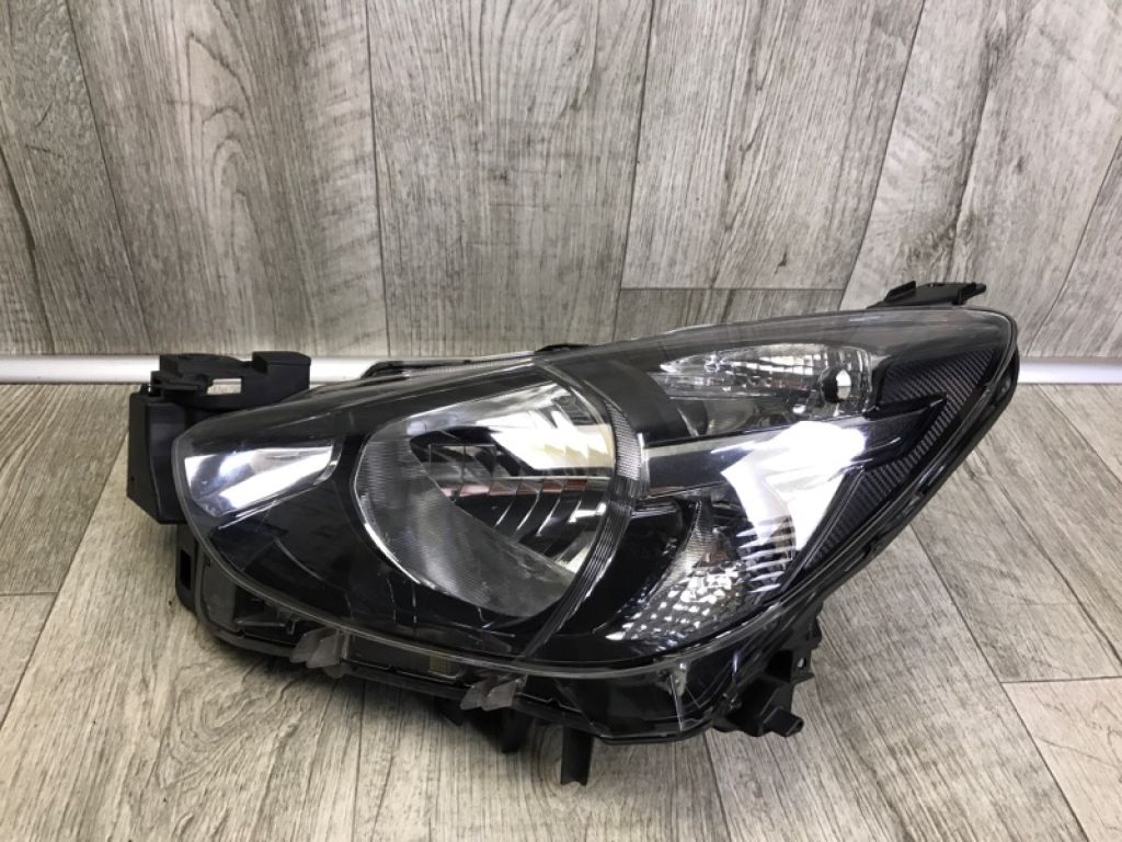 DA6A-51-0L0A | Фара лев. MAZDA 2 DJ 14-