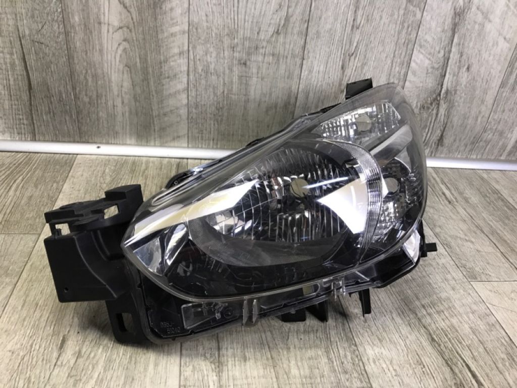 DA6A-51-0L0A | Фара лев. MAZDA 2 DJ 14- - Фото 2