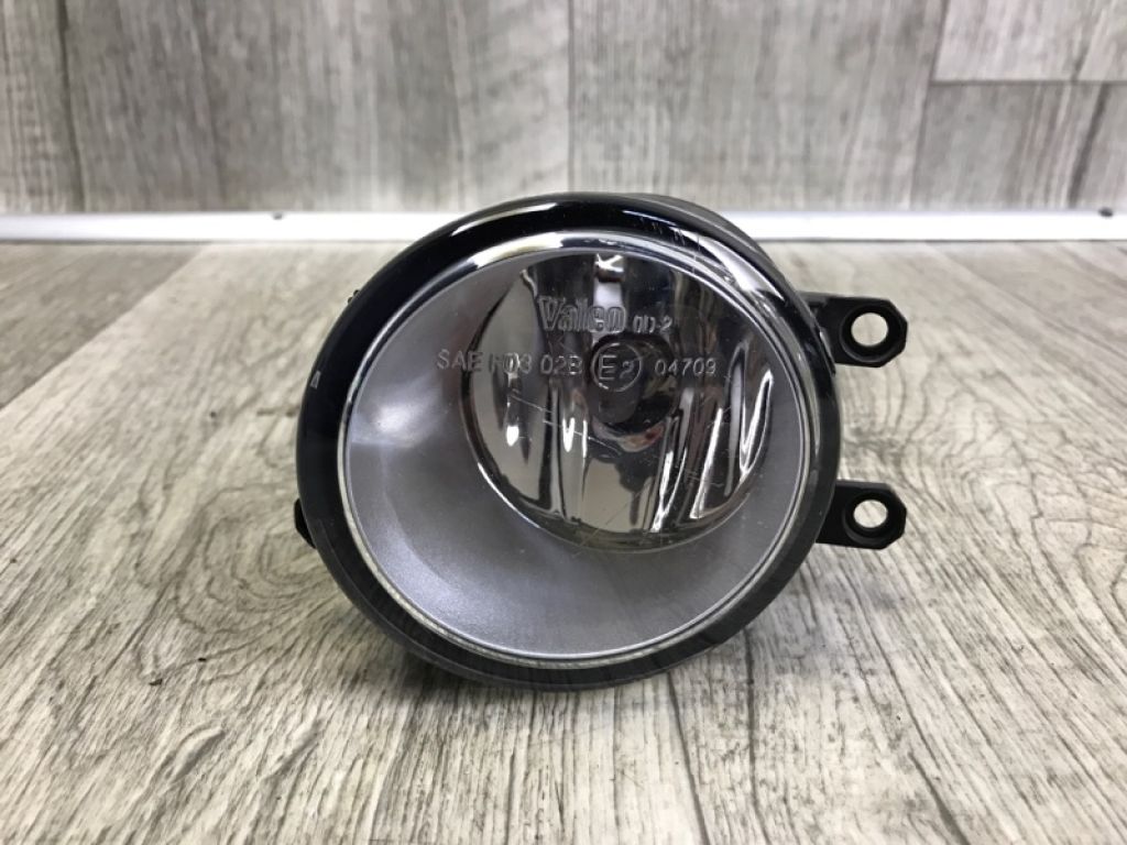 81220-0D040 | Протитуманна фара лів. TOYOTA CAMRY 40 06-11