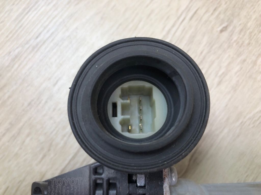 69801-33060 | Склопідйомник передн. прав. TOYOTA CAMRY 40 06-11 - Фото 4